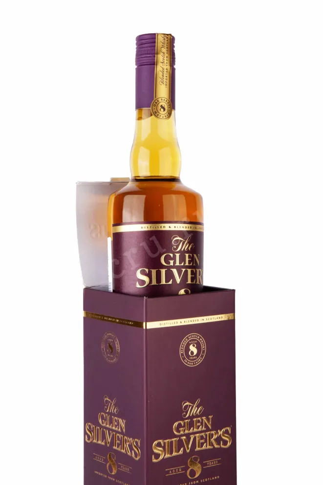 В подарочной коробке Glen Silver's  8 years gift box 0.7 л