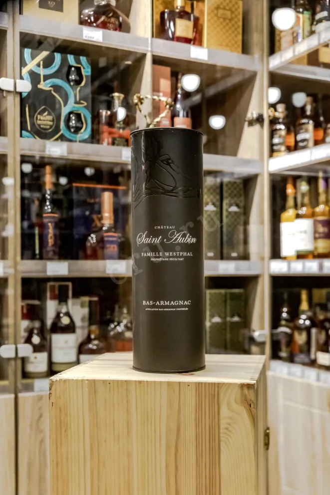 В магазине Крю Профи Saint Aubin Bas-Armagnac in tube 1979 0.7 л