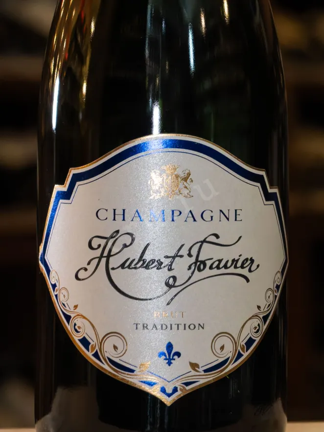 В магазине Крю Профи Hubert Favier Brut Tradition 2022 0.75 л