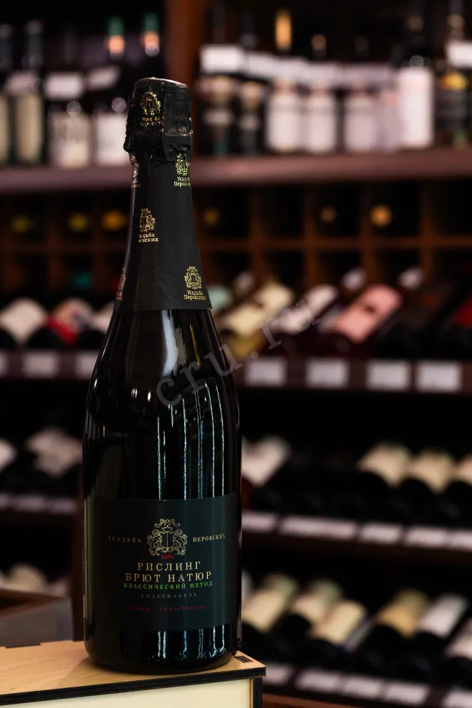 В магазине Крю Профи Usadba Perovskih Riesling Brut Nature 0.75 л