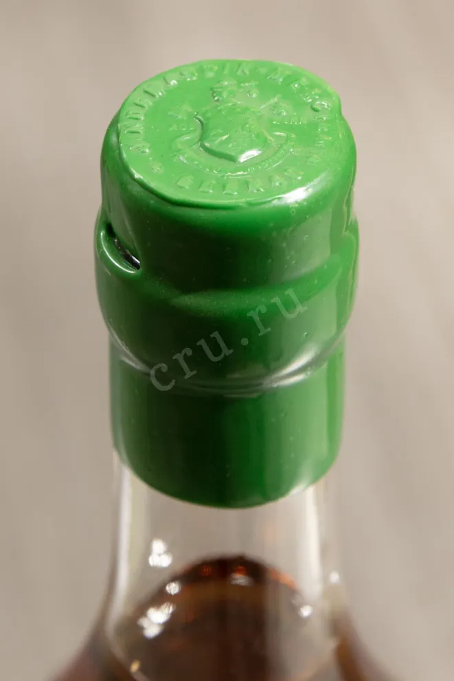 Пробка Normandin-Mercier Petite Champagne VSOP in gift box 0.7 л