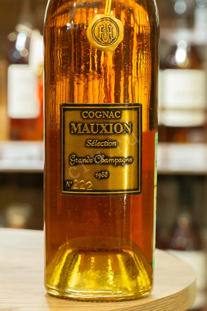 В магазине Крю Профи Mauxion Selection Grande Champagne in wooden box 1988 0.7 л