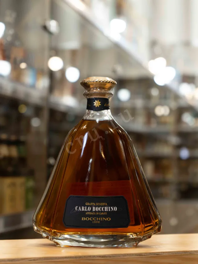 В магазине Крю Профи Carlo Bocchino Grappa Riserva gift box + 2 glasses 0.7 л