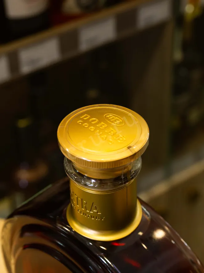 Пробка Dobbe Extra Grand Century in gift box 0.7 л