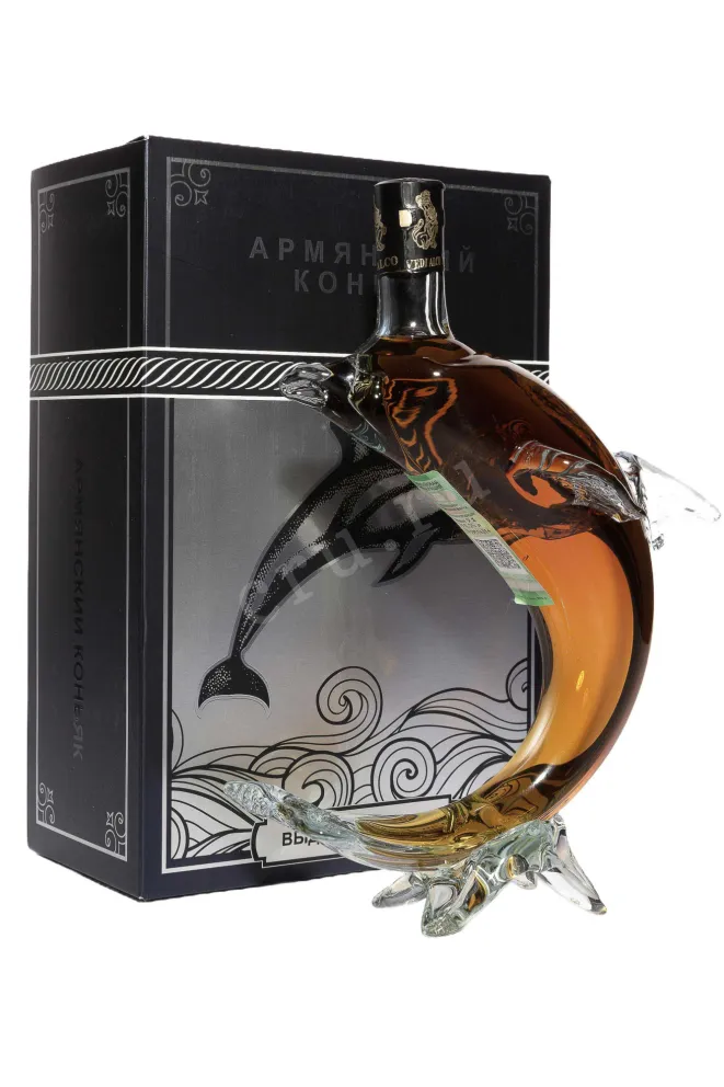 Коньяк Веди Алко Дельфин 7 лет в подарочной упаковке  0.2 л