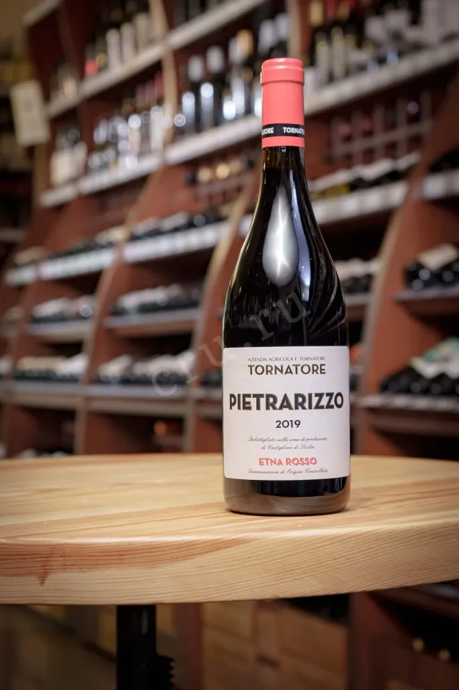 В магазине Крю Профи Tornatore Pietrarizzo Etna Rosso 2019 0.75 л