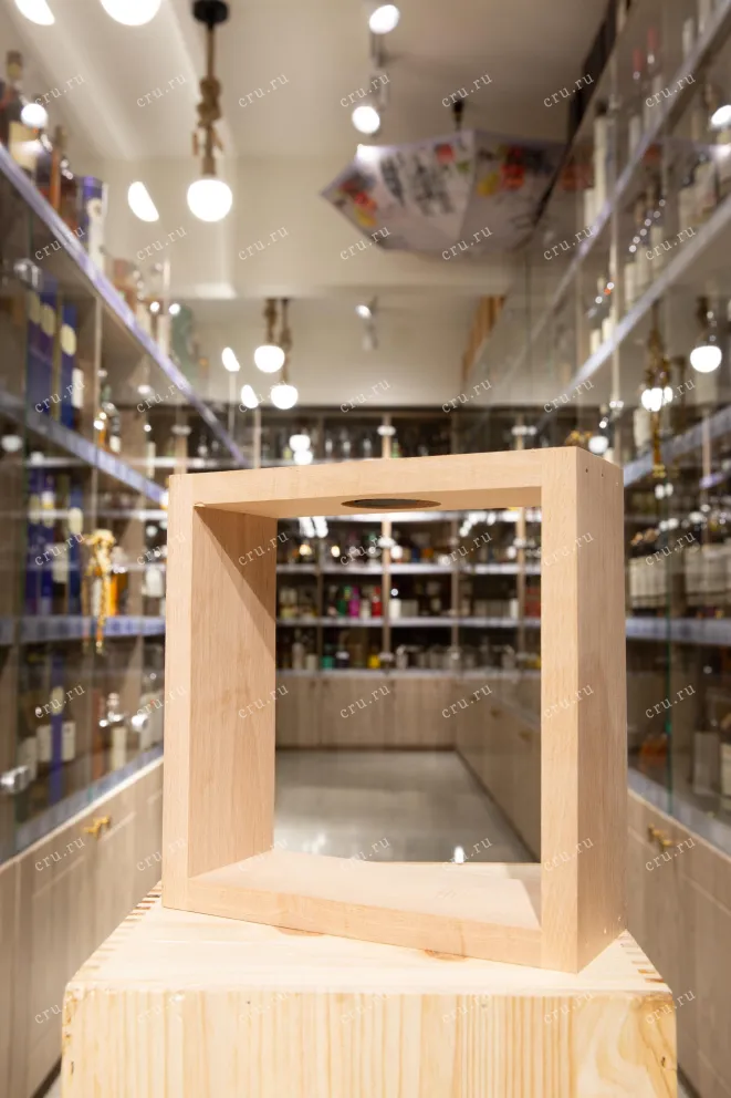 В магазине Крю Профи Gelas Bas Armagnac 8 years decanter in wooden box 0.7 л