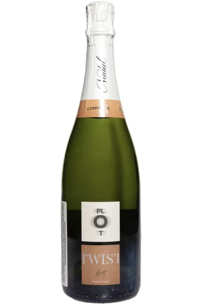 Игристое вино Nadal Plot Twist Corpinnat 2018 0.75 л