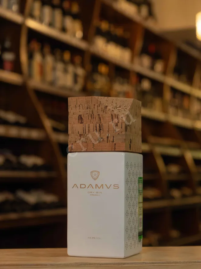 В магазине Крю Профи Adamus Dry 0.7 л