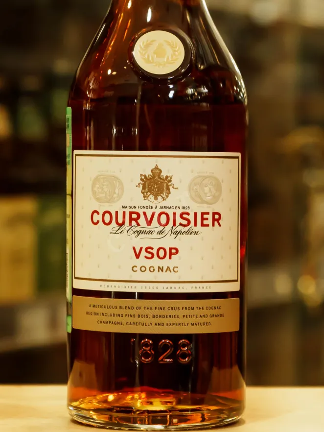 В магазине Крю Профи Courvoisier VSOP gift box 0.5 л