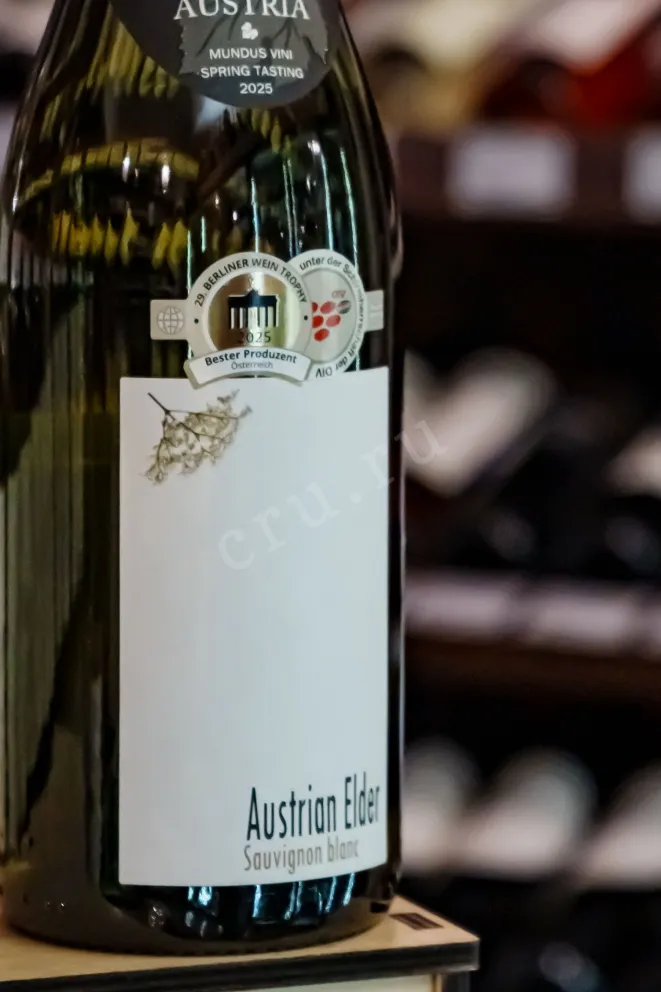 В магазине Крю Профи Weingut R&A Pfaffl Austrian Elder 2024 0.75 л