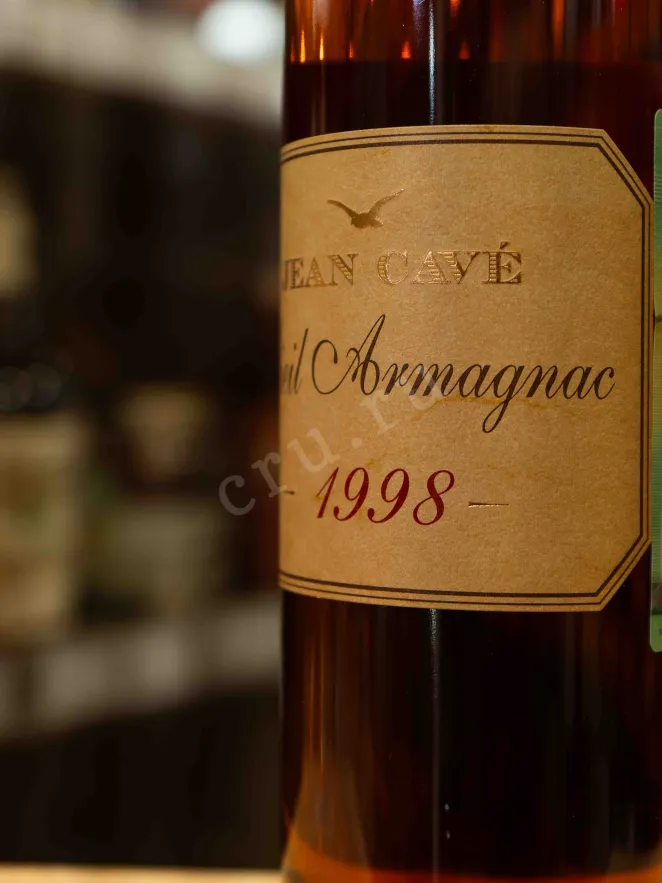 В магазине Крю Профи Jean Cave Vieil Armagnac AOC wooden box 1998 0.7 л