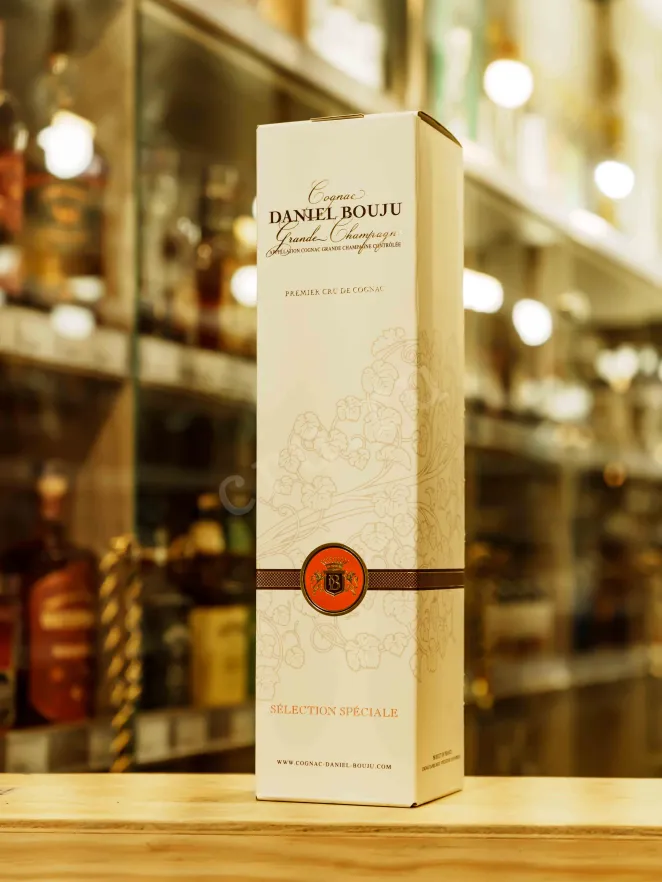 В магазине Крю Профи Daniel Bouju Selection Speciale 0.7 л
