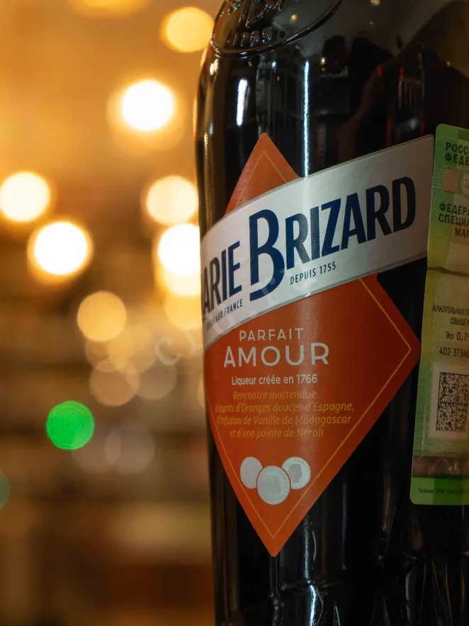 В магазине Крю Профи Marie Brizard Parfait Amour 0.7 л