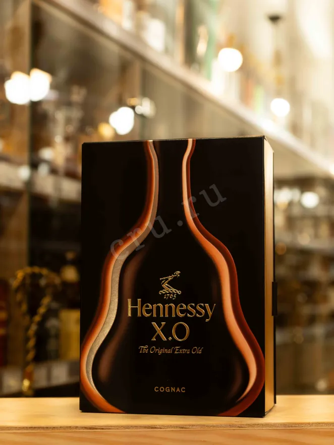 В магазине Крю Профи Hennessy XO 0.35 л
