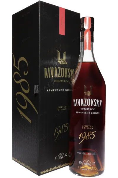 Коньяк Айвазовский Лимитированная Коллекция в подарочной упаковке 1985 0.7 л