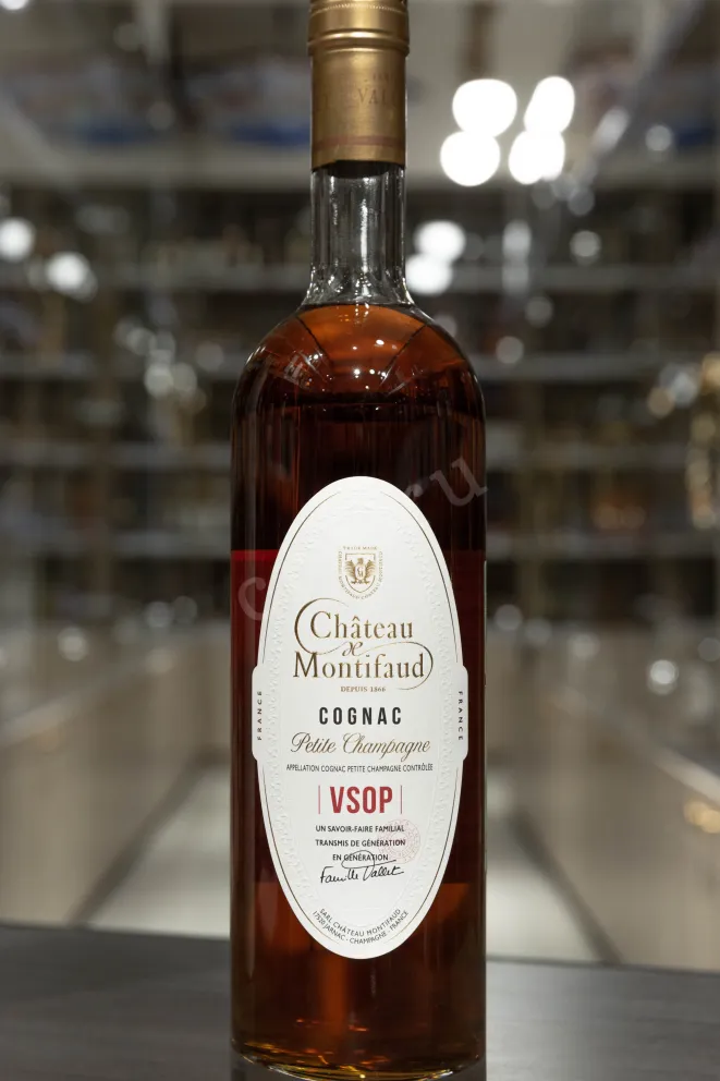 В магазине Крю Профи Chateau de Montifaud Petite Champagne VSOP 0.7 л