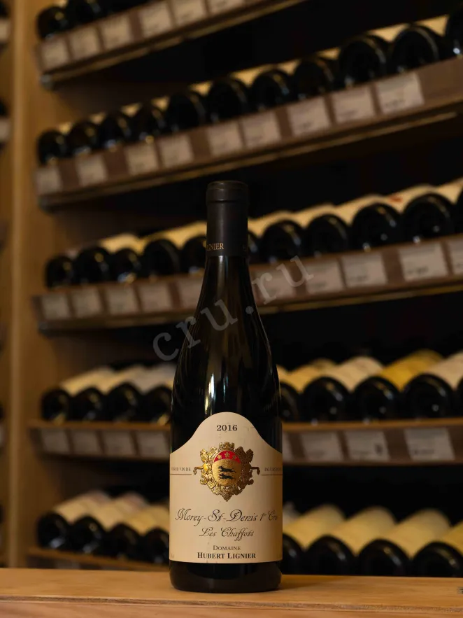 В магазине Крю Профи Morey-Saint-Denis Premier Cru Hubert Lignier Les Chaffots 2016 0.75 л