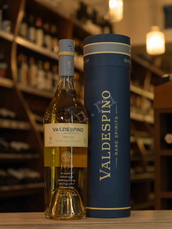 В магазине Крю Профи Valdespino Dry Gin in tube 0.7 л
