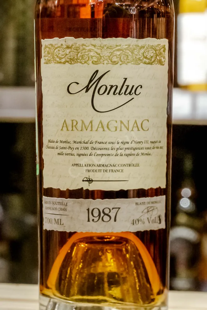 В магазине Крю Профи Monluc 1987 0.7 л