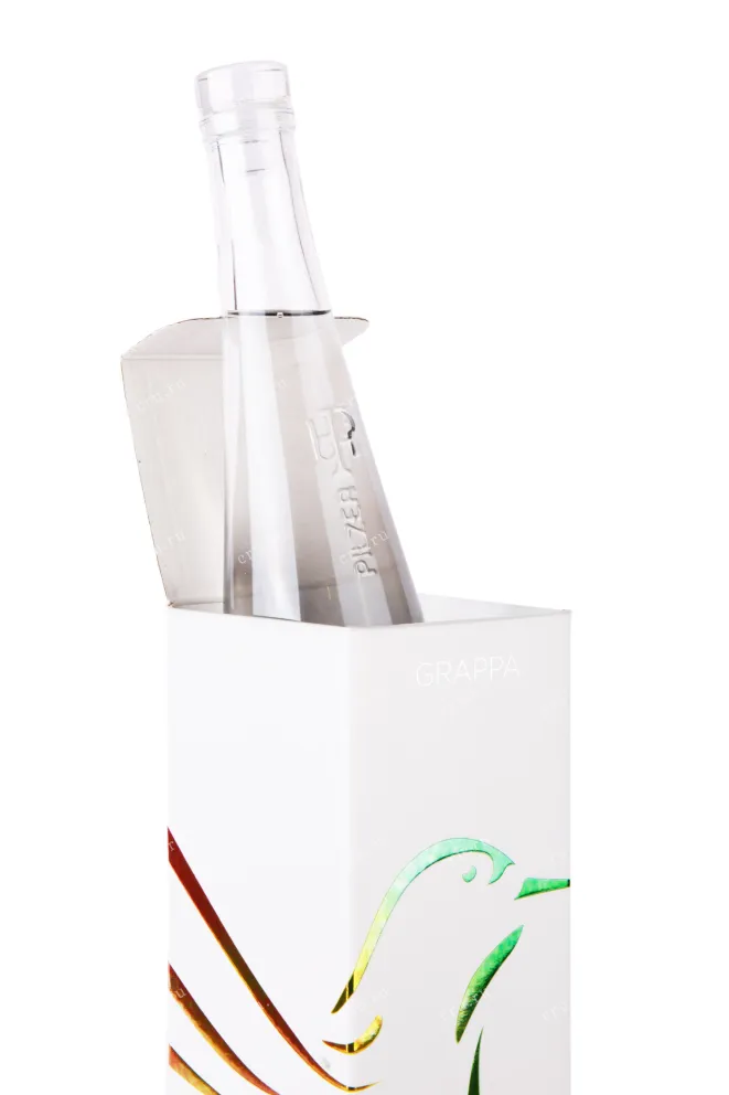 В подарочной коробке Acquavite di Pere Williams Pilzer gift box 0.5 л
