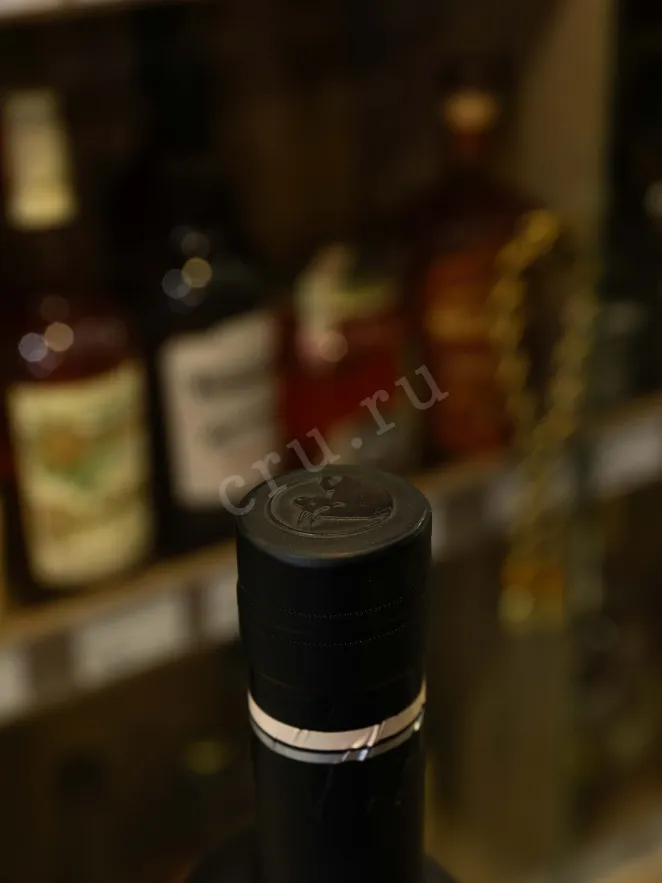 Пробка M&H Apex Single Cask Fortified Red Wine Cask 3 years in gift box 0.7 л