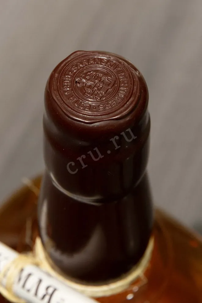 Пробка Kemlya Sherry Wood in wooden box 0.7 л