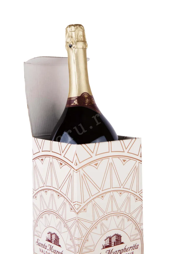 В подарочной коробке Santa Margherita Brut Prosecco Superiore di Valdobbiadene 2021 1.5 л