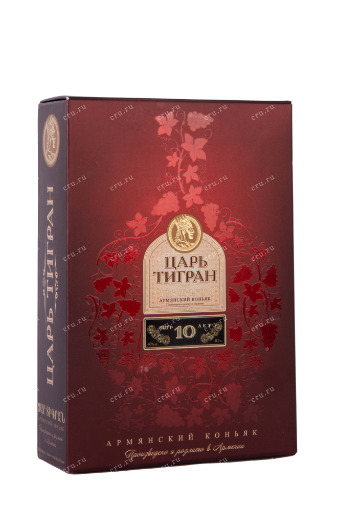 Подарочная коробка Tsar Tigran 10 years old 0.5 л