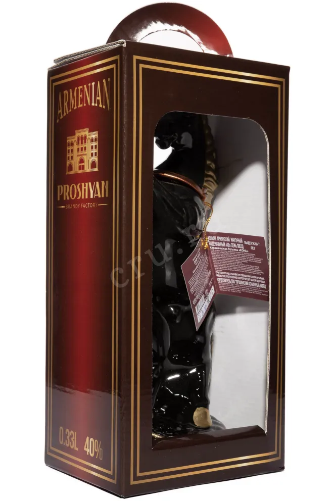 В подарочной коробке Proshyan Balck Horse 7 Years Old in gift box 2017 0.33 л