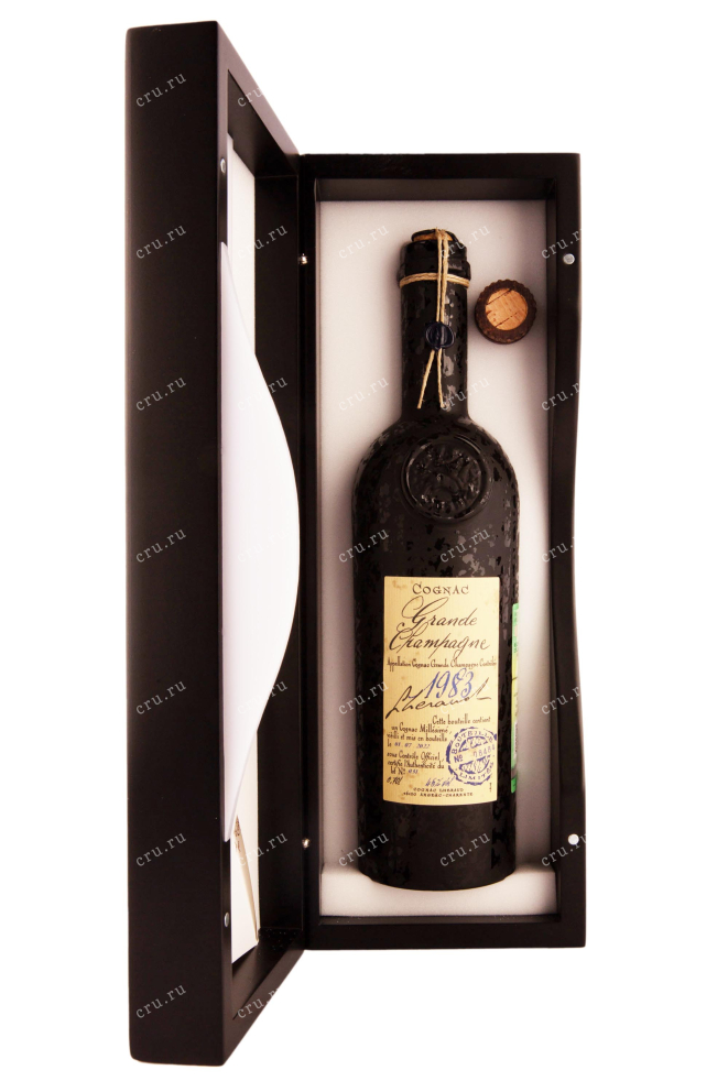 В подарочной коробке Lheraud Grande Champagne 1983 0.7 л