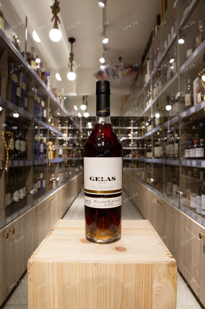 В магазине Крю Профи Gelas 1973 0.7 л