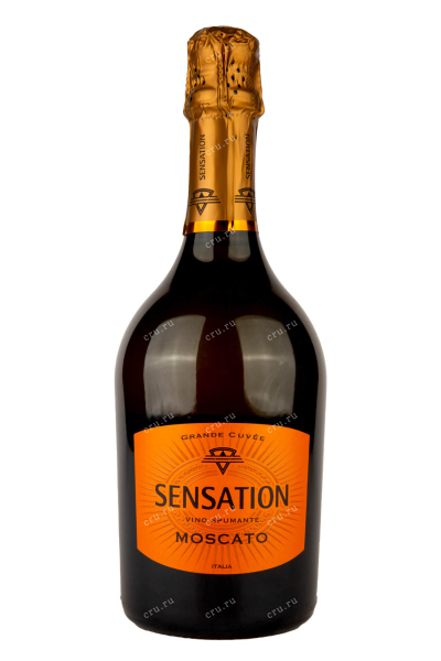 Игристое вино Moscato Spumante Sensation  0.75 л