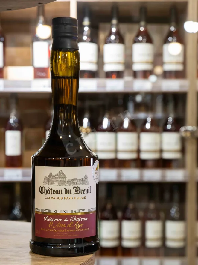 В магазине Крю Профи Chateau du Breuil Reserve 8 ans gift box 0.7 л