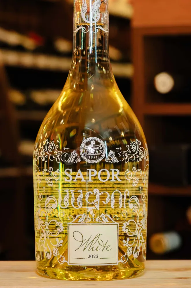 В магазине Крю Профи Ijevan Sapor White Dry 2022 0.75 л