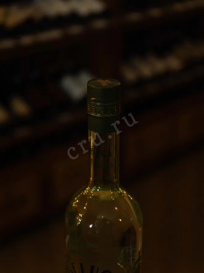 Пробка Beluga Noble Botanicals Cucumber and Mint 0.7 л