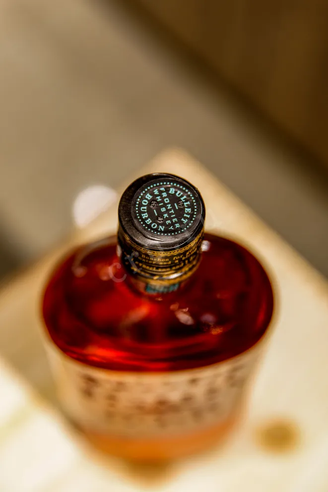 Пробка Bulleit Bourbon Frontier 0.7 л
