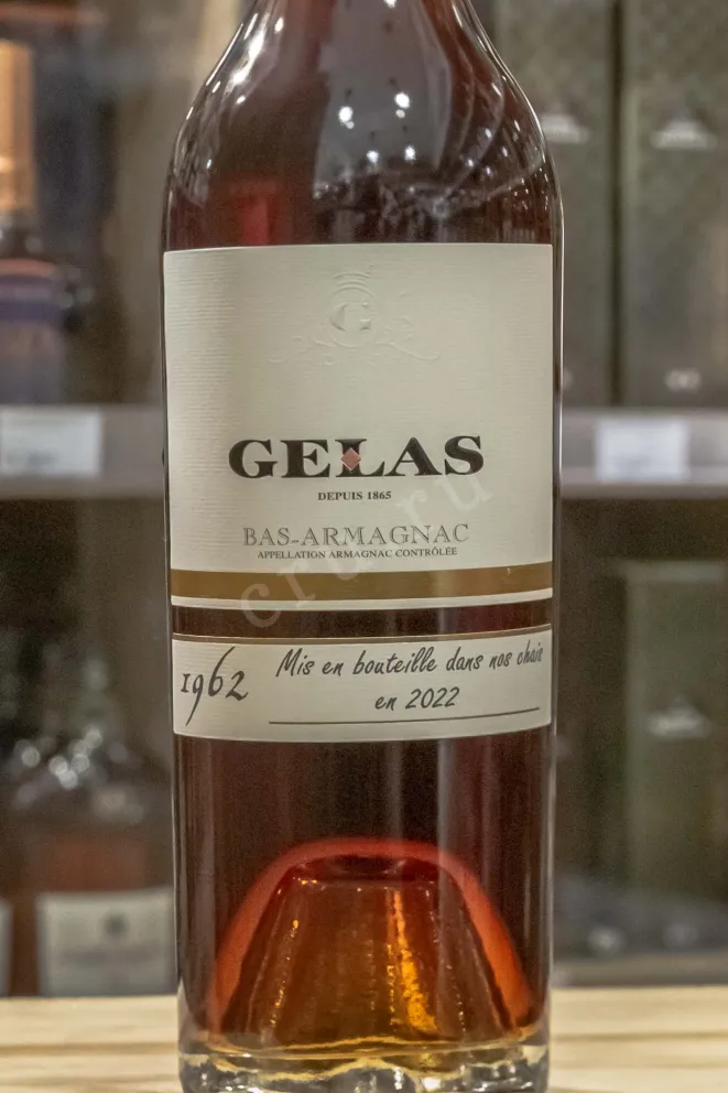 В магазине Крю Профи Gelas 1962 0.7 л