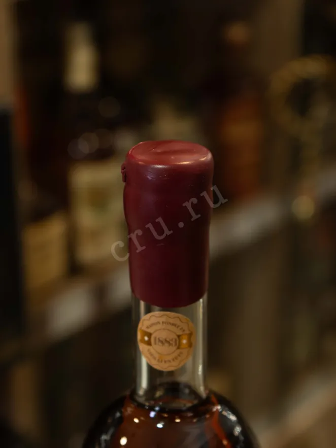 Пробка Jean Cave Vieil Armagnac AOC wooden box 2000 0.7 л