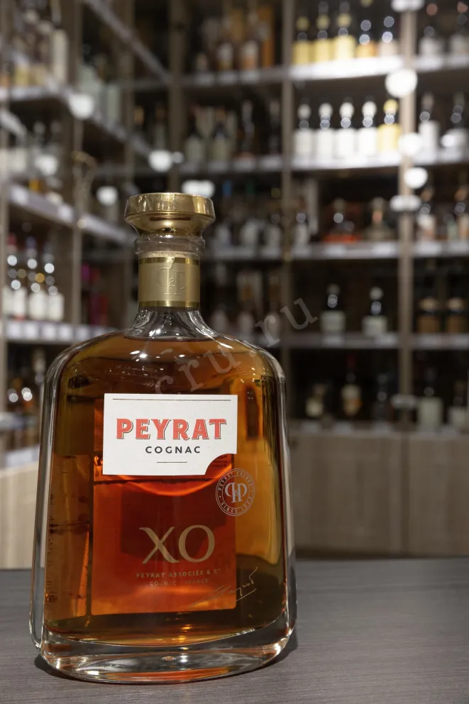 В магазине Крю Профи Peyrat XO in gift box 0.7 л