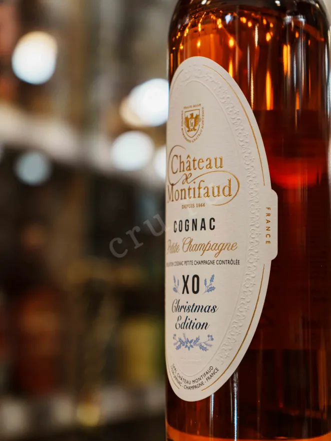 В магазине Крю Профи Petite Champagne Chateau de Montifaud Christmas Edition in tube  0.5 л