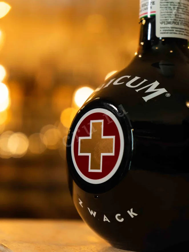 В магазине Крю Профи Zwack Unicum 0.7 л