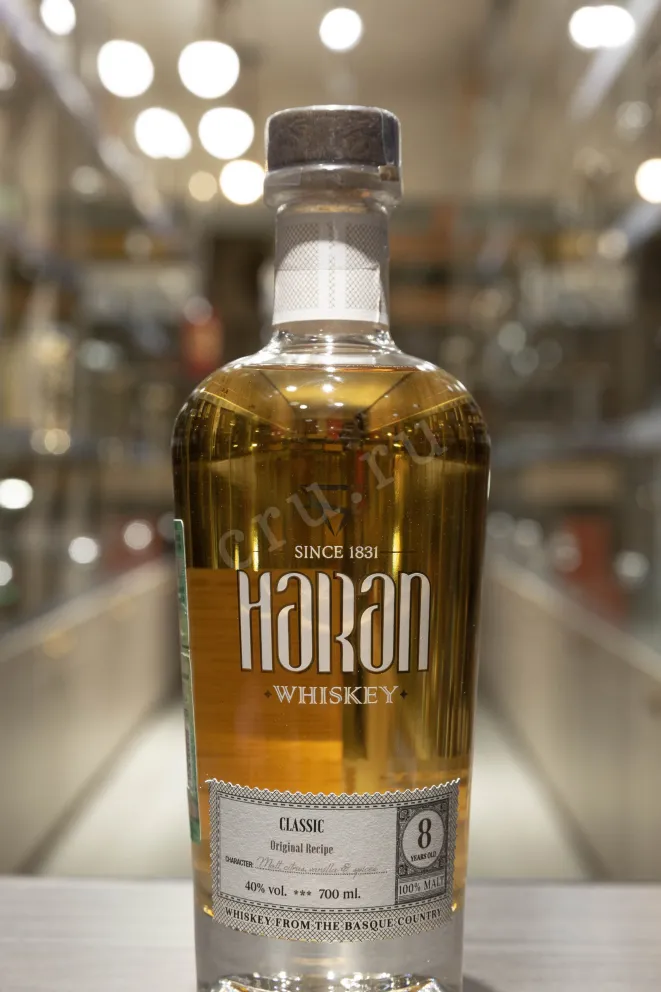 В магазине Крю Профи Haran Classic Iberian Oak 8 years 0.7 л