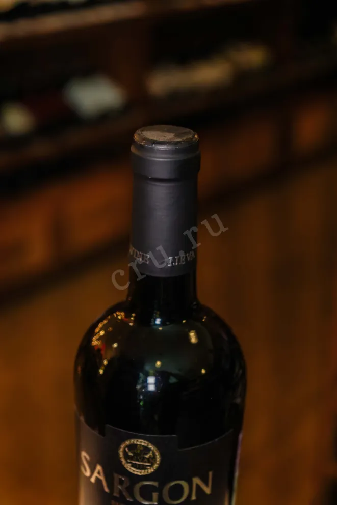 Пробка Ijevan Sargon  Red dry 2022 0.75 л