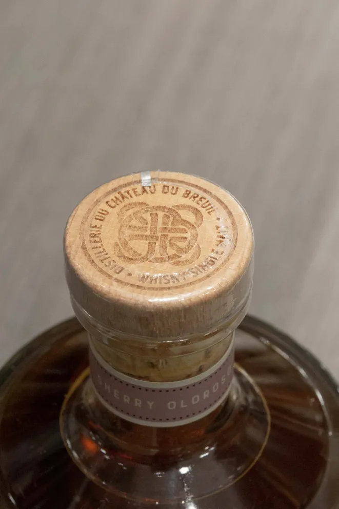 Пробка Le Breuil Single Malt Finition Sherry Oloroso gift box 0.7 л