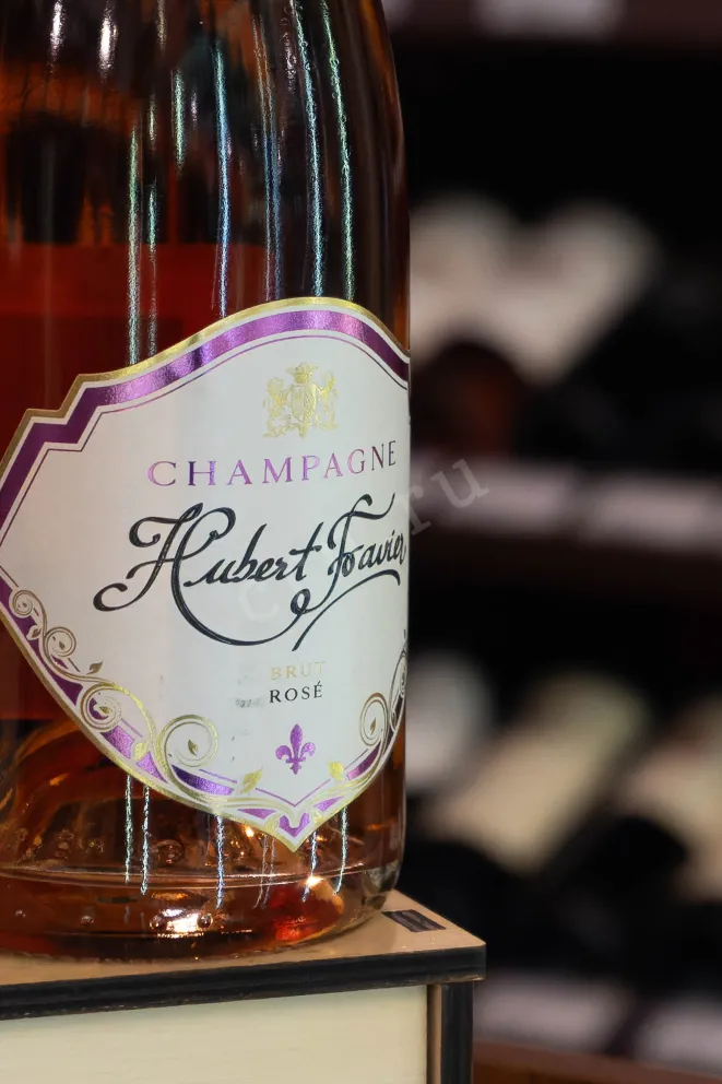 В магазине Крю Профи Hubert Favier Brut Rose 2020 0.75 л