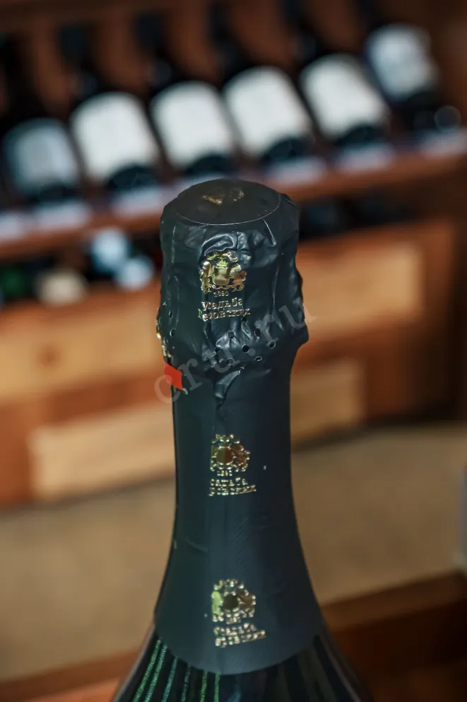 Пробка Usudba Perovskih Rose Brut Nature 2023 0.75 л