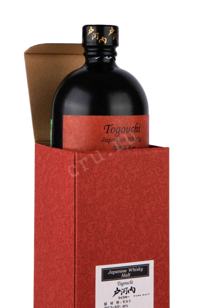 В подарочной коробке Togouchi Pure Malt gift box 0.7 л