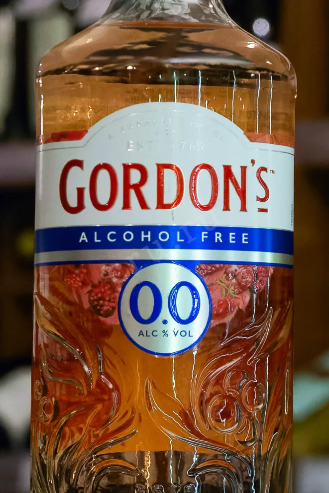 В магазине Крю Профи Gordon's Pink Alcohol Free 0.7 л