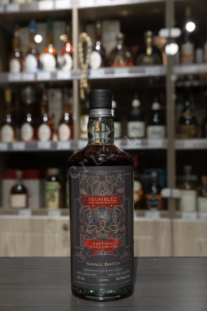 В магазине Крю Профи Yeun Elez Edition Exclusive in gift box 0.7 л